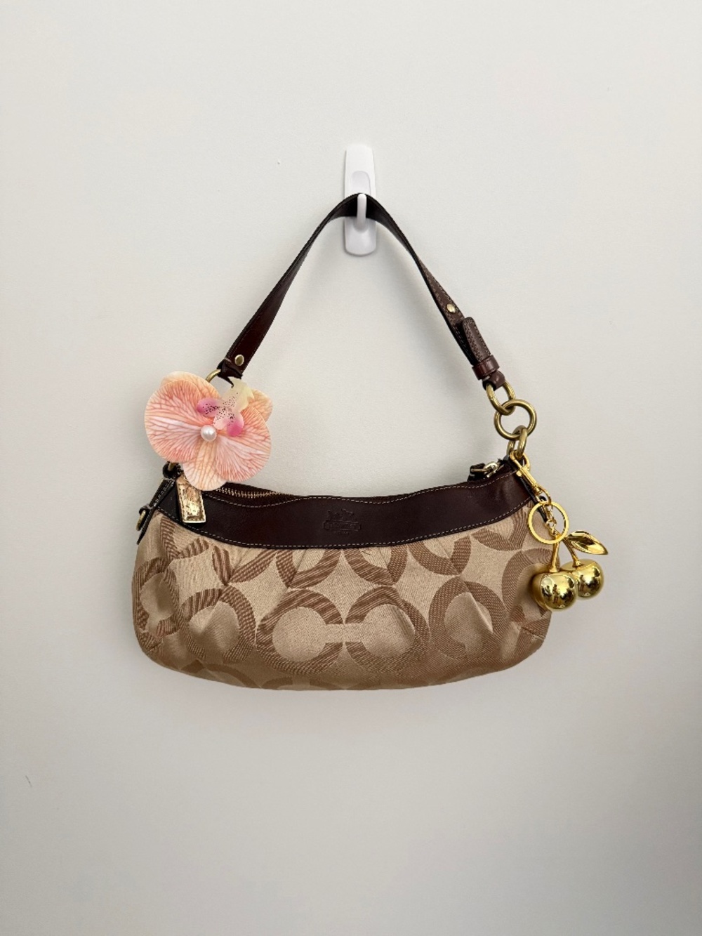 Vintage Coach Madison Shoulder Bag